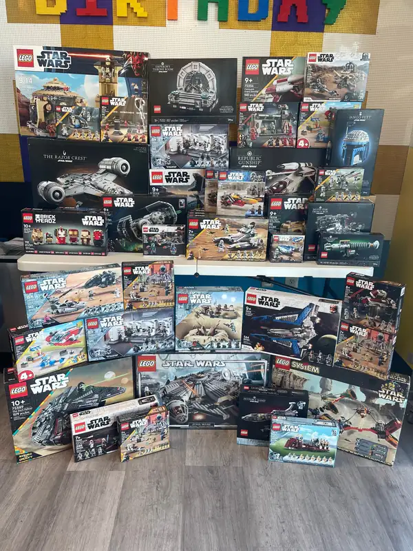 Henderson new in box LEGO® Star Wars sets